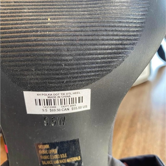 Adorable Polka Dot Heels - Picture 2 of 4